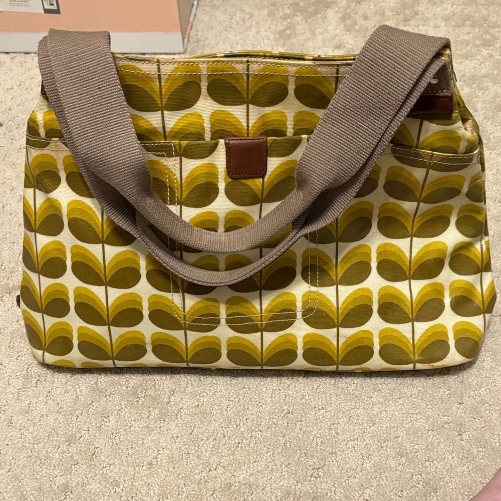 Orla Kiely l Mustard-Colored Stem Pattern Bag
